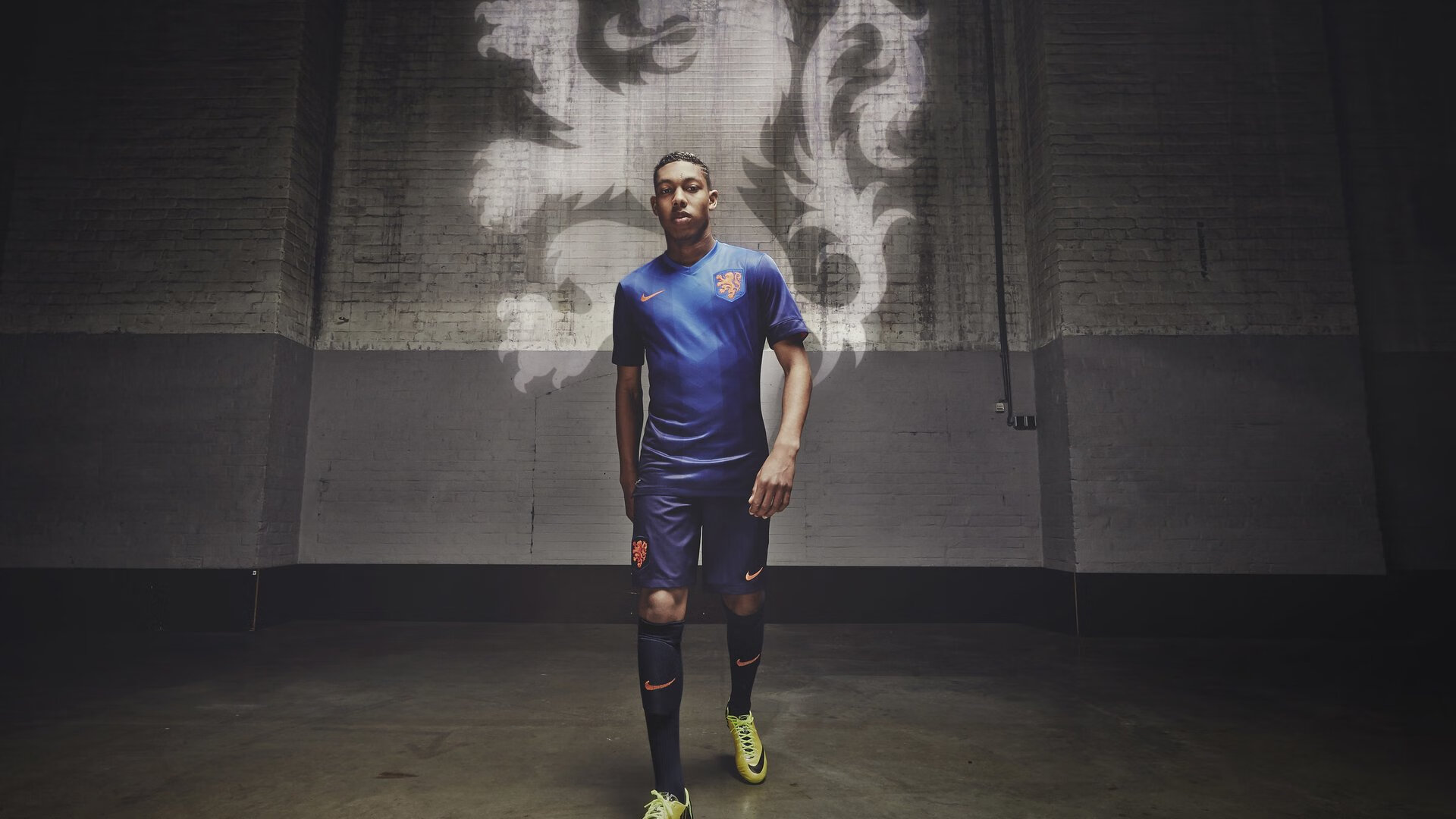 -里昂客场逆转胜出，亚眠力克对手，里昂奥亚尔